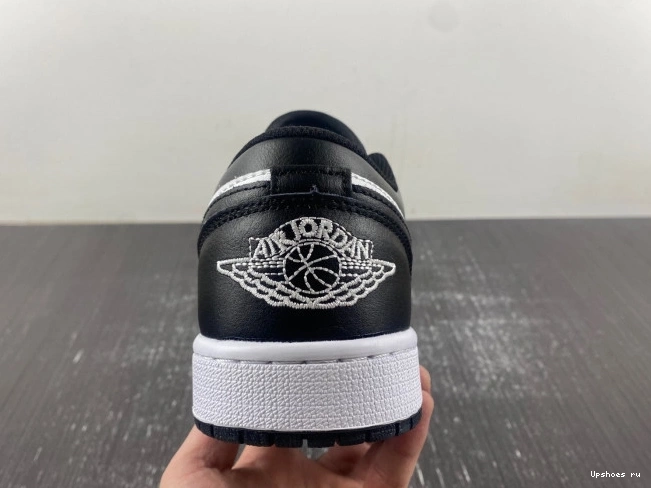 Jordan 553558-132 Air and white Low 1  black 1229